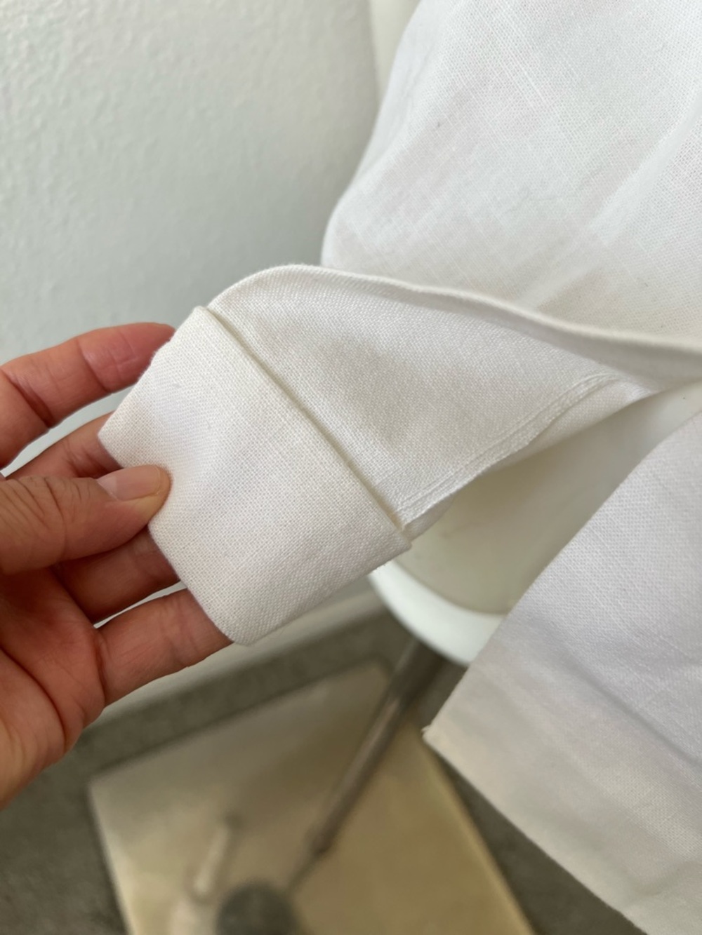 VINTAGE LINEN BLOUSE, EMBROIDERED BEAUTIFUL - Puff Sleeve Blouse - Picture 10 of 16